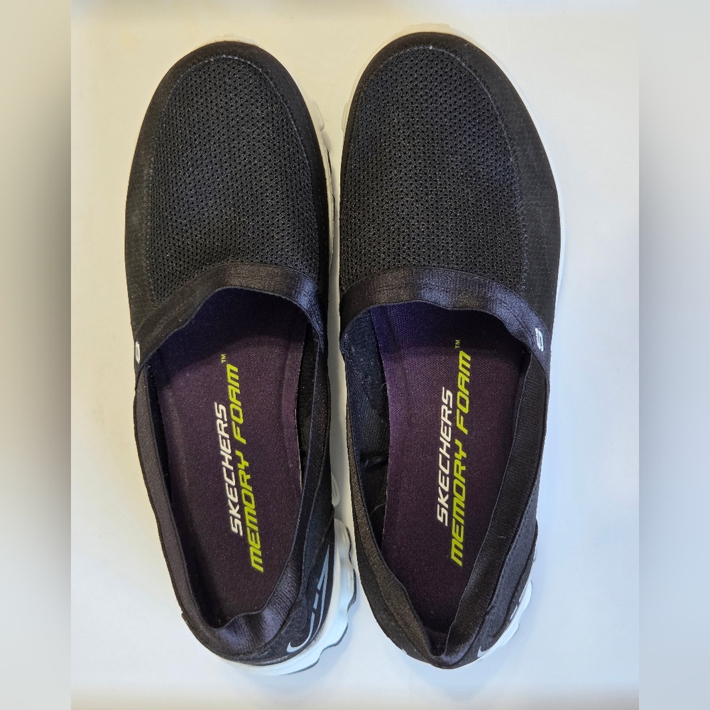 ​NEW Skechers EZ Flex Take It Easy Slip-Ons Women's Size 7